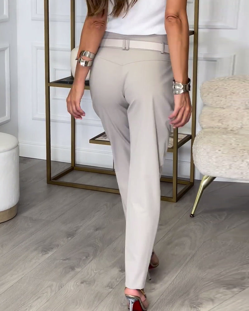 PANTALONI CON DETTAGLIO CINTURA KLOE™